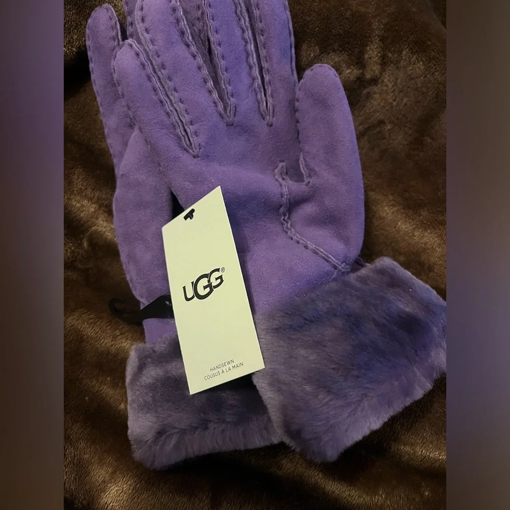 UGG Genuine Shearling Turn Cuff Gloves - PURPLE